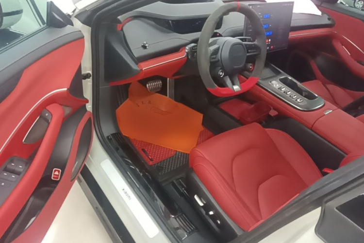 MI SU7 2025 car image #16