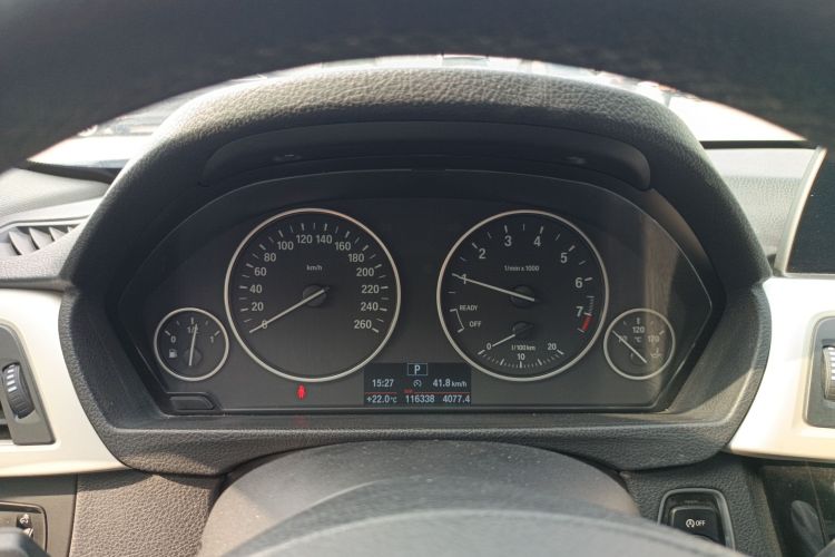 BMW 3 Series 2016 imagen de coche #12