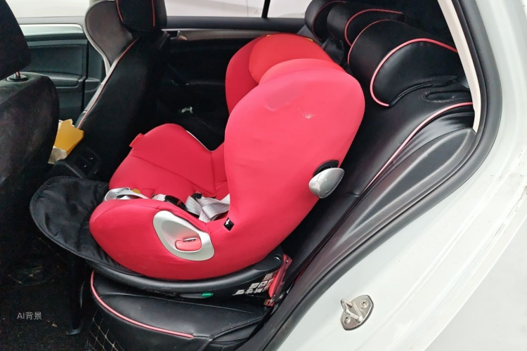 Volkswagen Golf 2019 car image #19