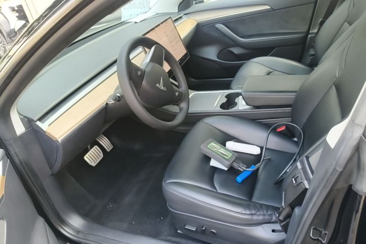 Tesla Model 3 2022 car image #24