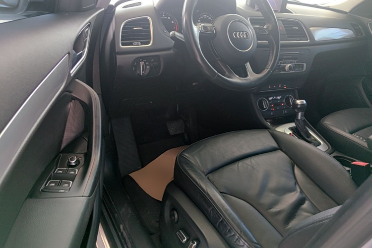 Audi Q3 2016 #16 Audi Q3 2016 car image #16