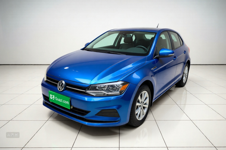 Volkswagen Polo 2020 car image #2