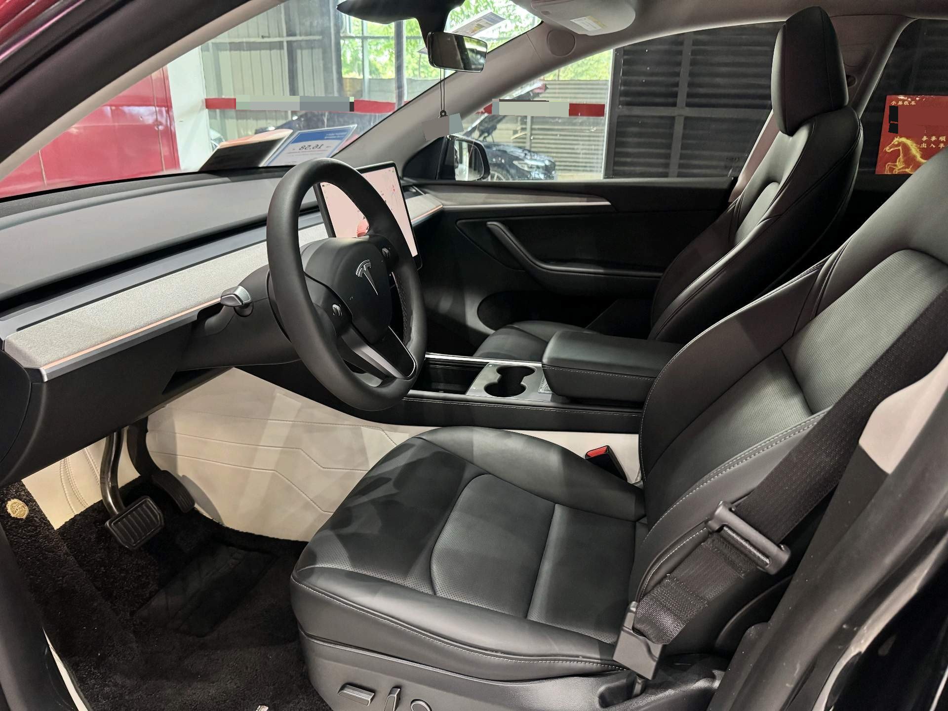 Tesla Model Y 2023 #4 Tesla Model Y 2023 car image #4