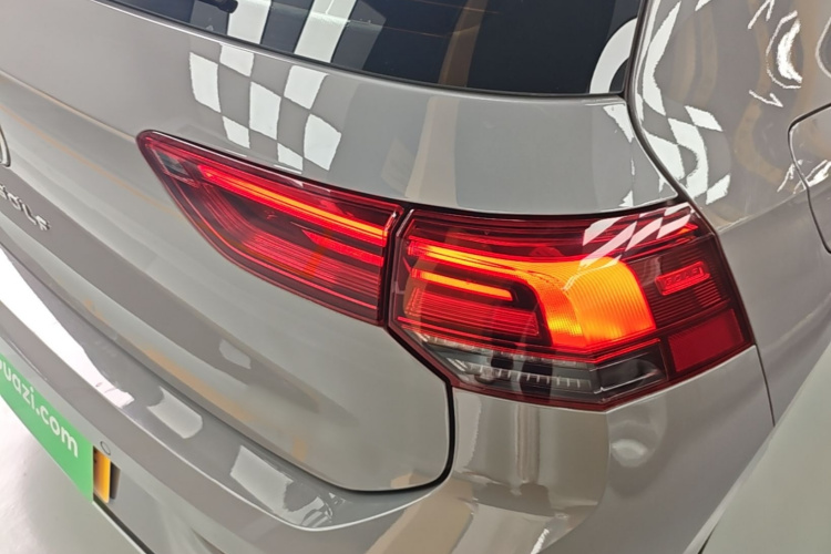 Volkswagen Golf 2023 #8 Volkswagen Golf 2023 car image #8