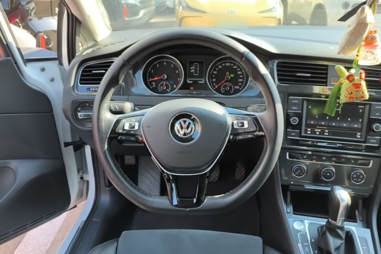 Volkswagen Golf 2018 #15 Volkswagen Golf 2018 car image #15
