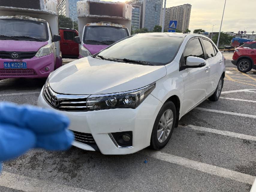 Toyota Corolla 2015 Toyota Corolla 2015 car image