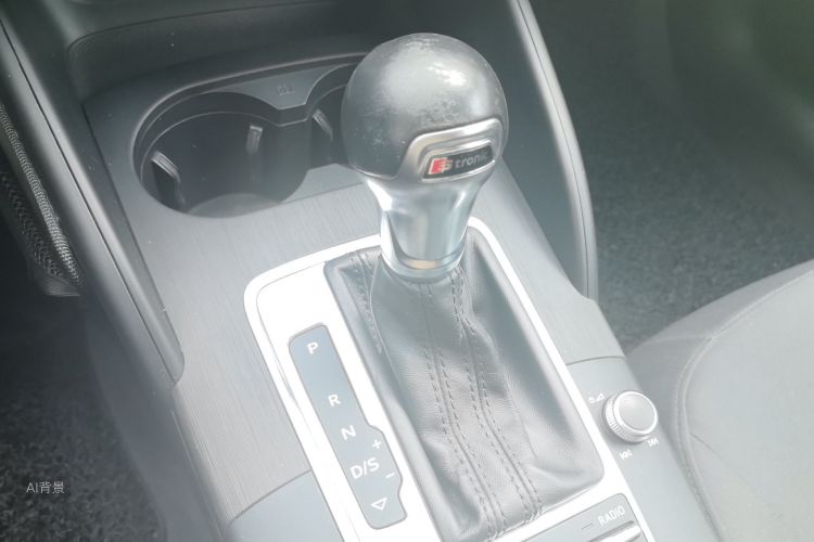 Audi A3 2016 immagine di auto #16