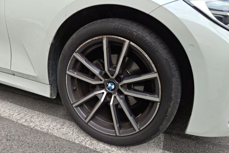 BMW 3 Series 2020 #9 BMW 3 Series 2020 car image #9