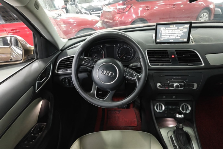 Audi Q3 2015 #11 Audi Q3 2015 car image #11