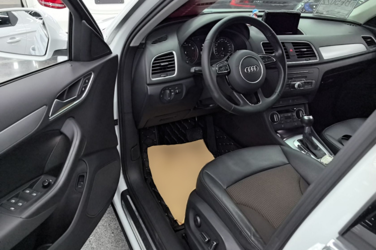 Audi Q3 2017 #12 Audi Q3 2017 car image #12