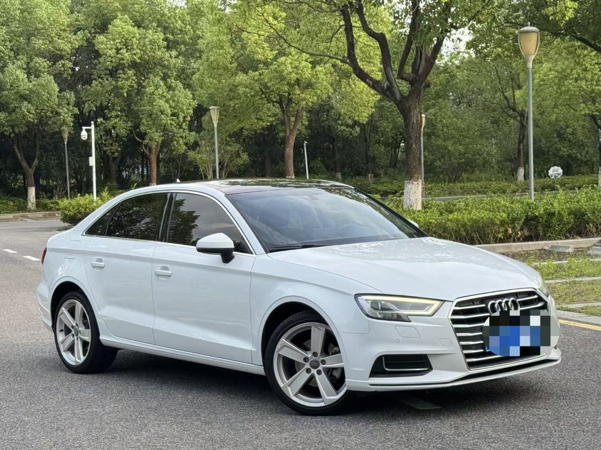 Audi A3 2017 immagine di auto #2