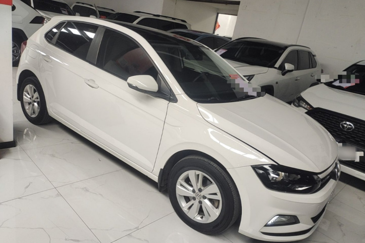 Volkswagen Polo 2020 car image #4