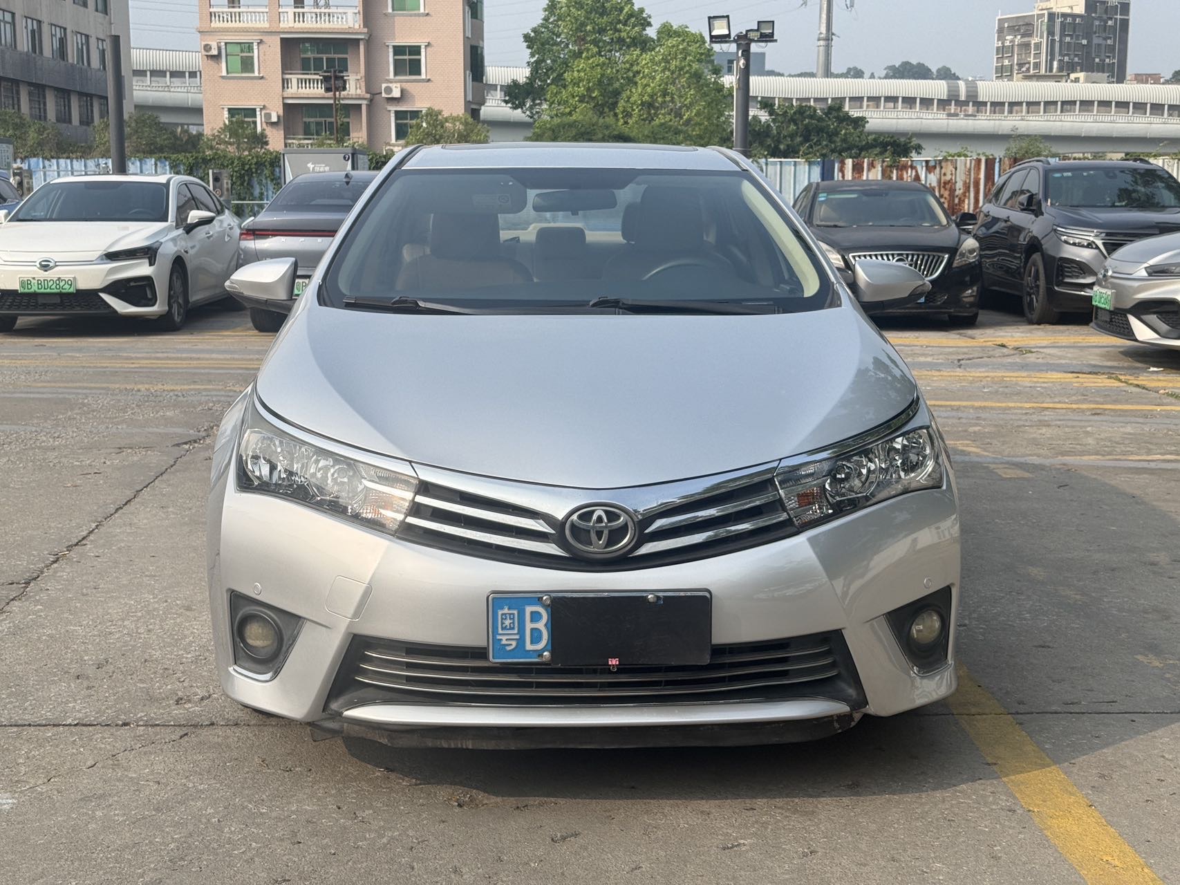 Toyota Corolla 2014 Toyota Corolla 2014 car image