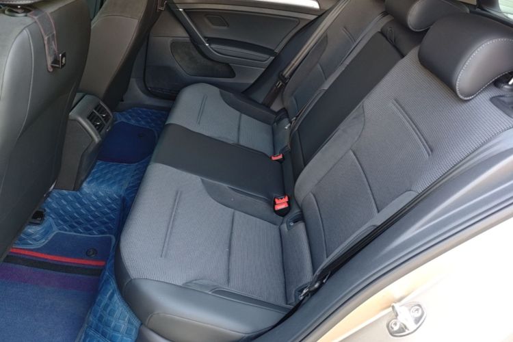 Volkswagen Golf 2019 #17 Volkswagen Golf 2019 car image #17