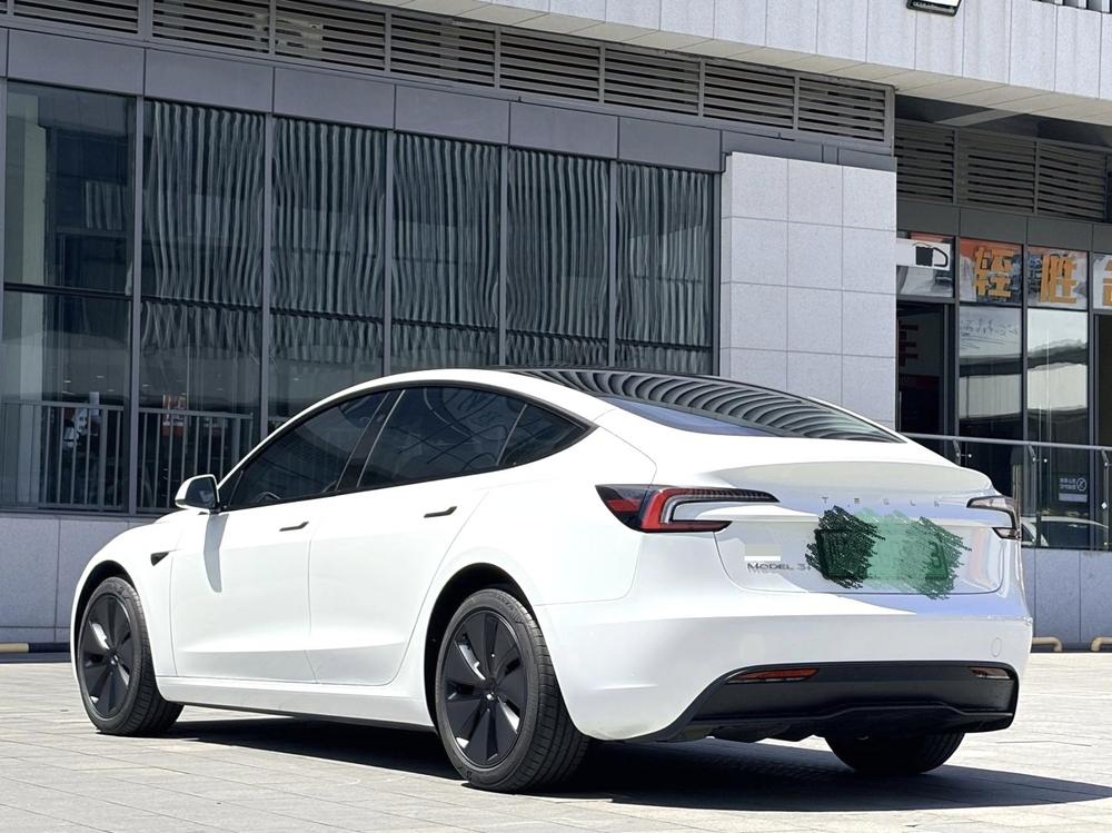 Tesla Model 3 2025 #4 Tesla Model 3 2025 car image #4