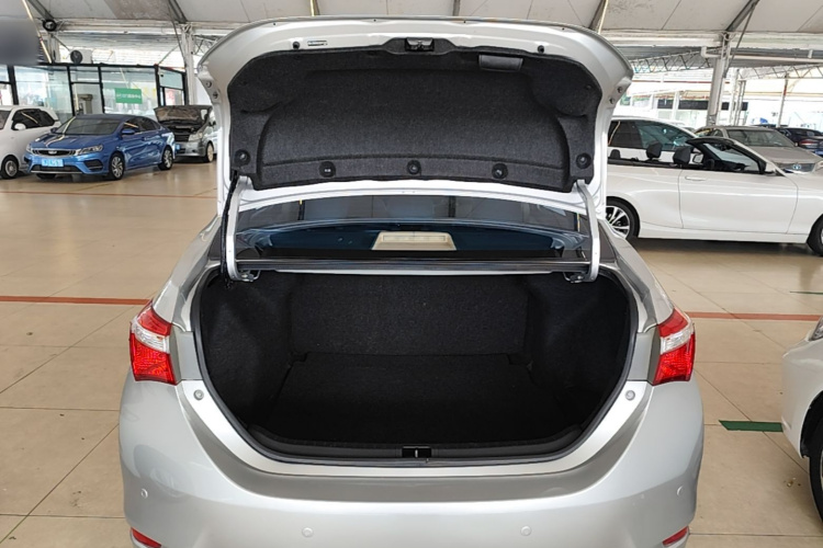 Toyota Corolla 2015 car image #19