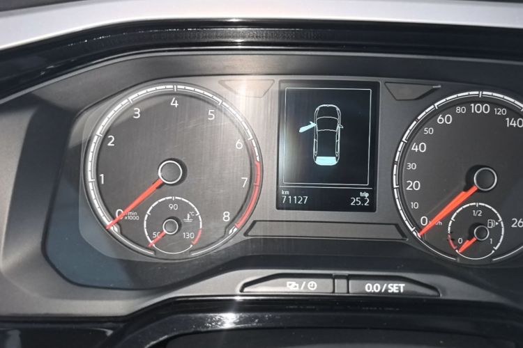 Volkswagen Polo 2019 car image #12