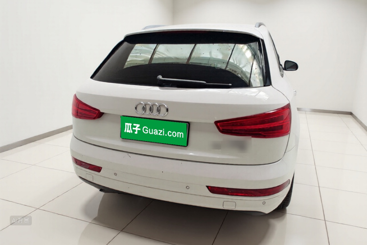 Audi Q3 2019 car image #4