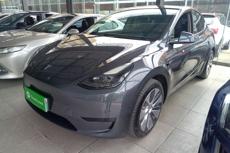 Tesla Model Y 2022 #2 Tesla Model Y 2022 car image #2