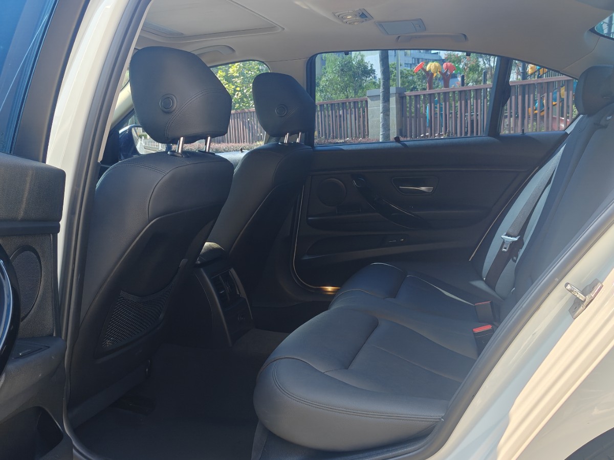 BMW 3 Series 2017 car image #4