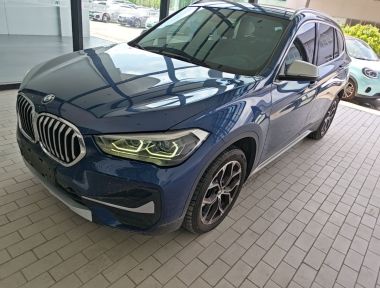 BMW X1 2021 BMW X1 2021 car image