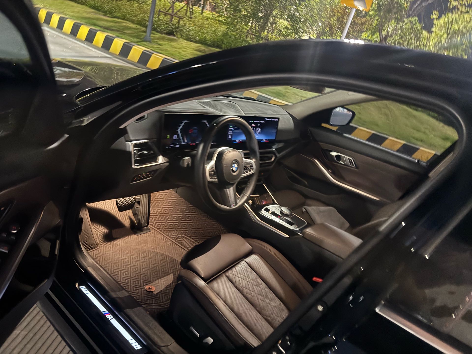 BMW 3 Series 2023 صورة سيارة #5