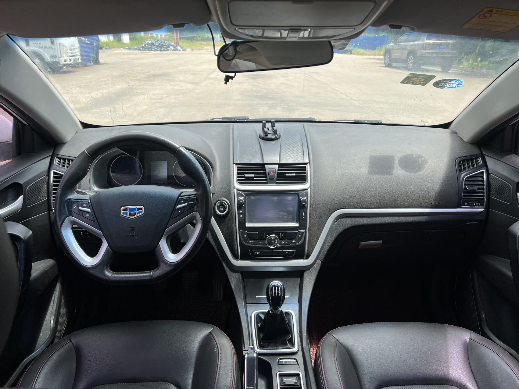 GEELY Emgrand 2015 #4 GEELY Emgrand 2015 car image #4