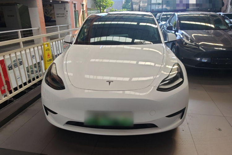 Tesla Model Y 2023 #3 Tesla Model Y 2023 immagine di auto #3
