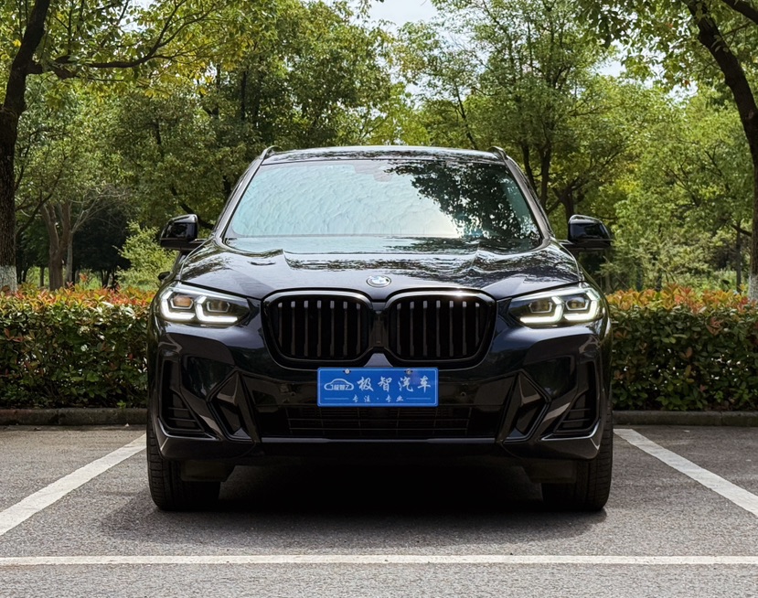 BMW X3 2022 car image #2