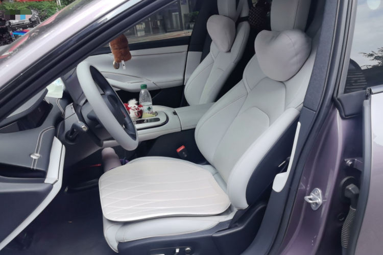 MI SU7 2024 car image #19