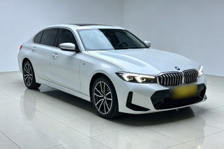 BMW 3 Series 2024 #4 BMW 3 Series 2024 car image #4