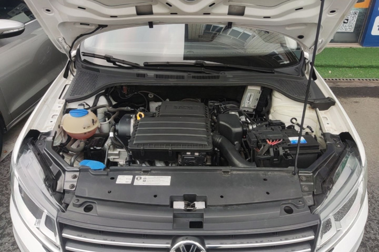 Volkswagen Santana 2019 imagen de coche #20
