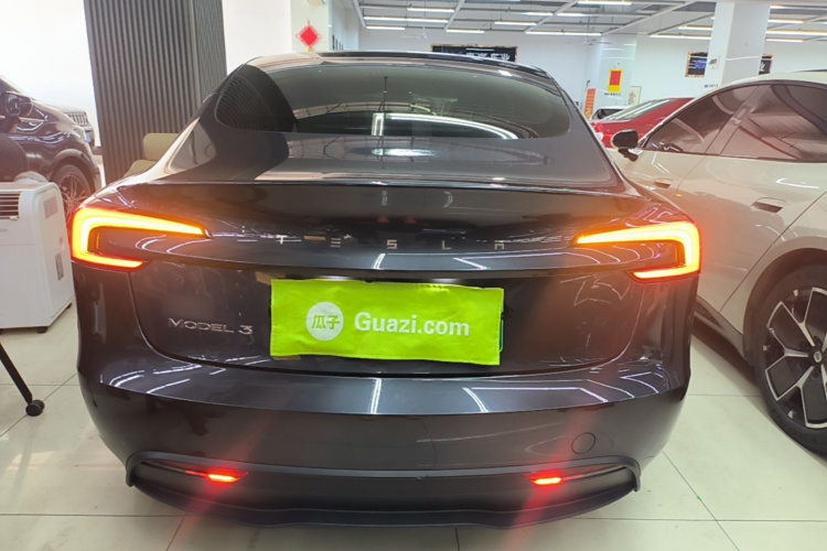 Tesla Model 3 2024 #6 Tesla Model 3 2024 immagine di auto #6