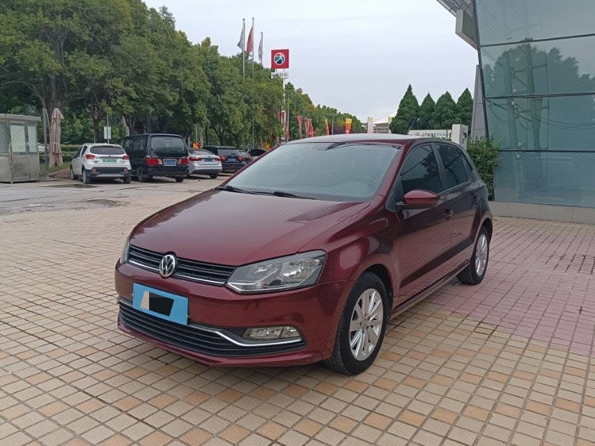 Volkswagen Polo 2015 Volkswagen Polo 2015 car image