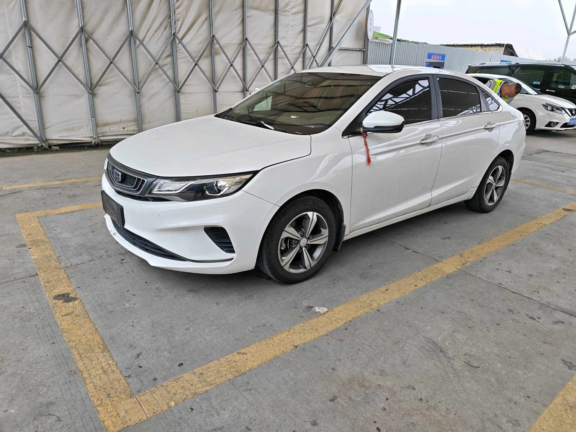 GEELY Emgrand GL 2017 GEELY Emgrand GL 2017 image de voiture