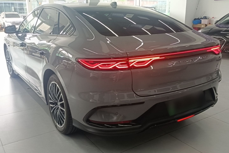 BYD Han 2025 car image #7