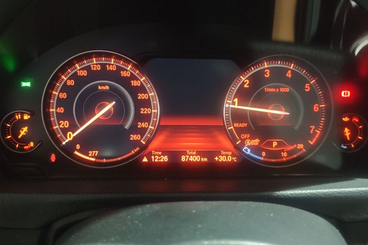 BMW 3 Series 2018 #12 BMW 3 Series 2018 car image #12
