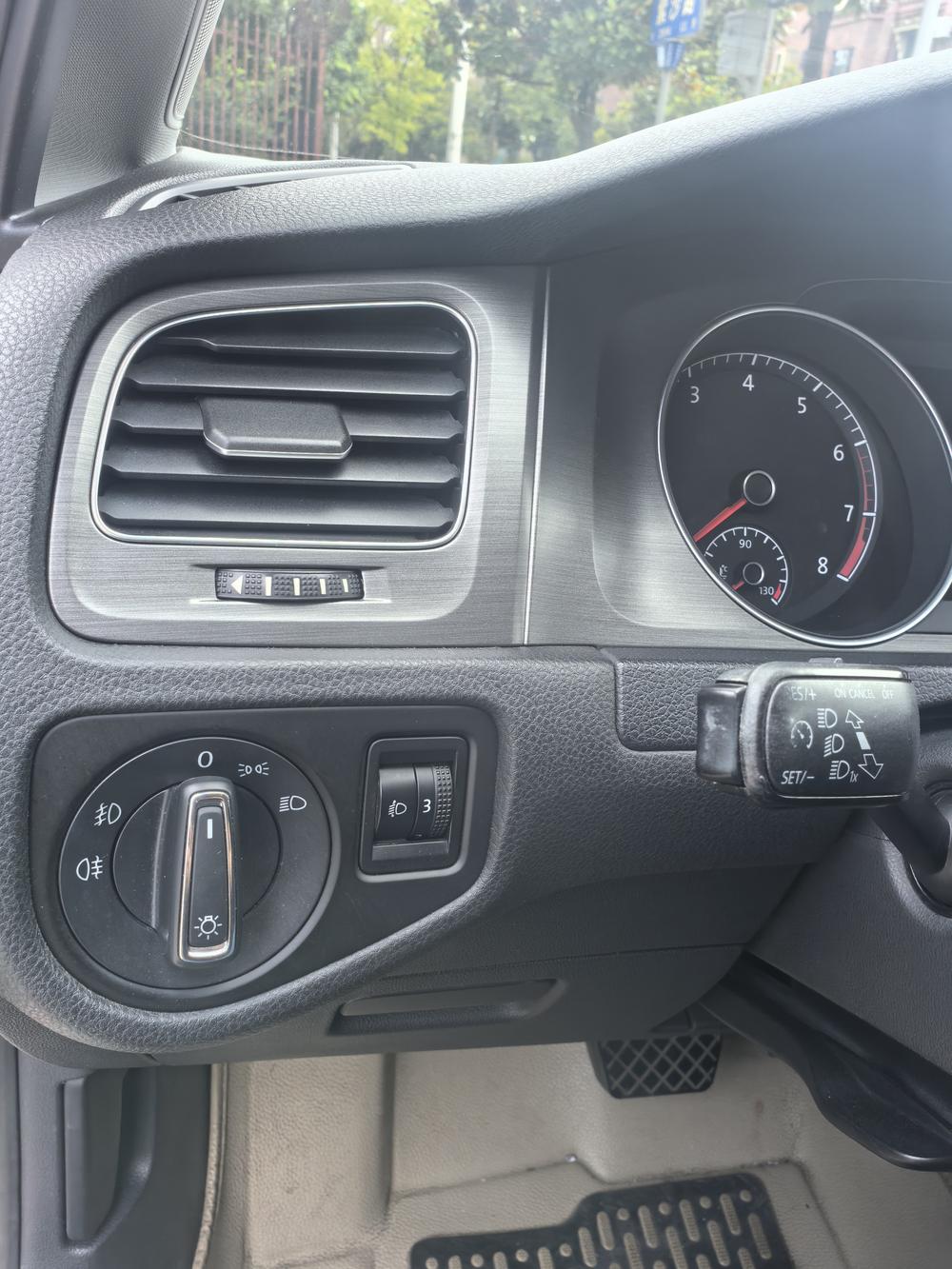 Volkswagen Golf 2014 car image #16