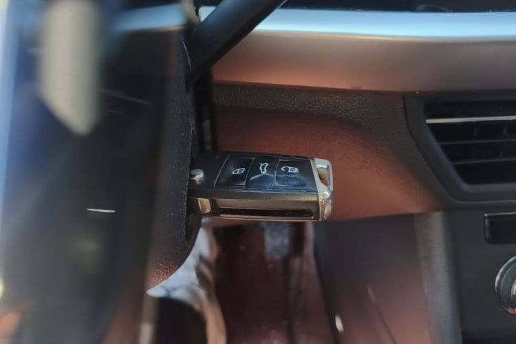Volkswagen Lavida 2019 #9 Volkswagen Lavida 2019 car image #9