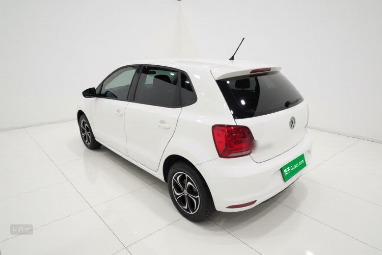 Volkswagen Polo 2016 car image #5