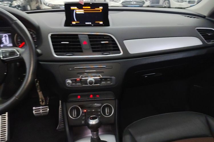 Audi Q3 2018 #17 Audi Q3 2018 car image #17