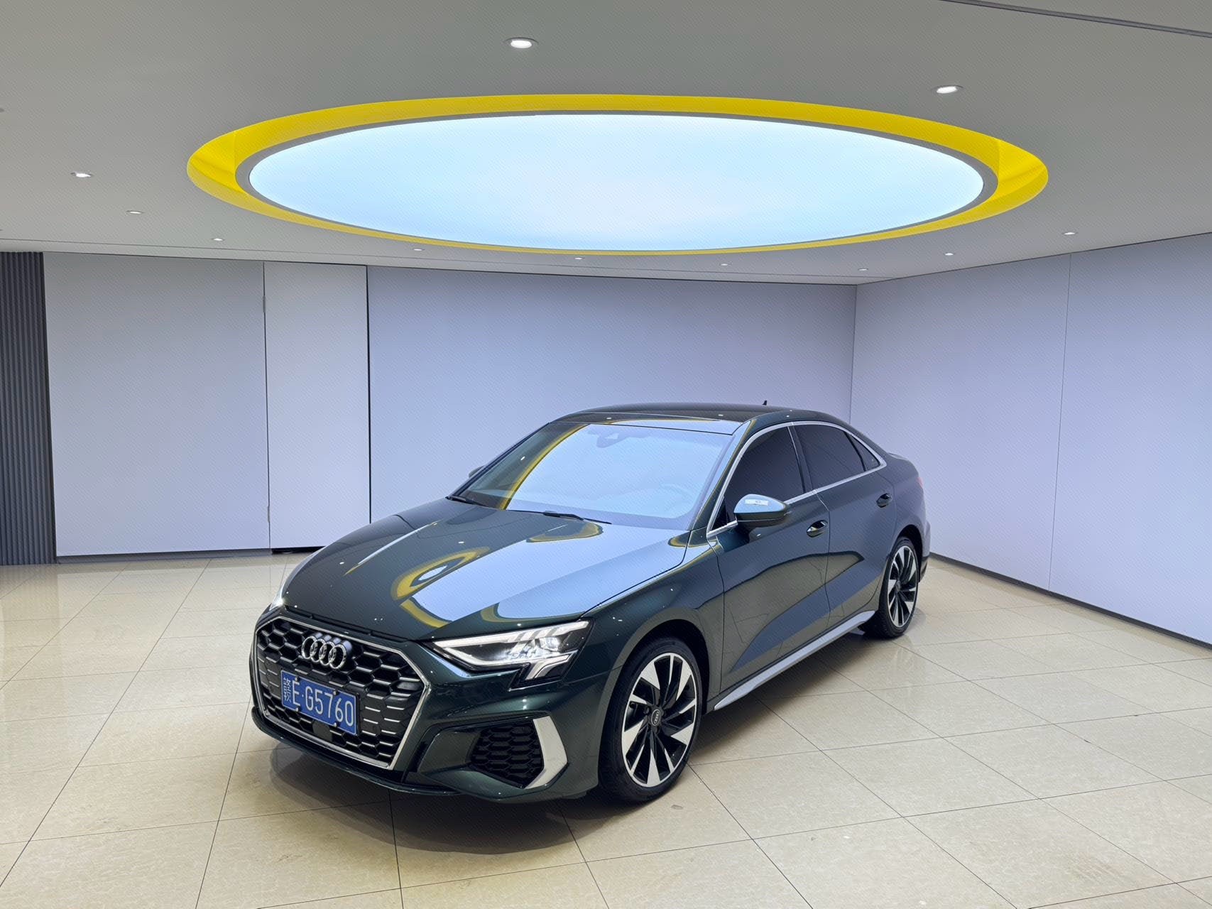 2023 2023 immagine di auto
