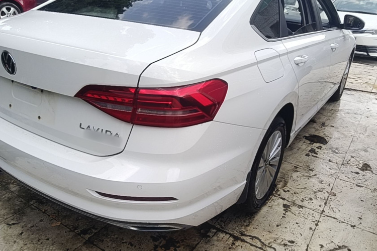 Volkswagen Lavida 2020 صورة سيارة #8