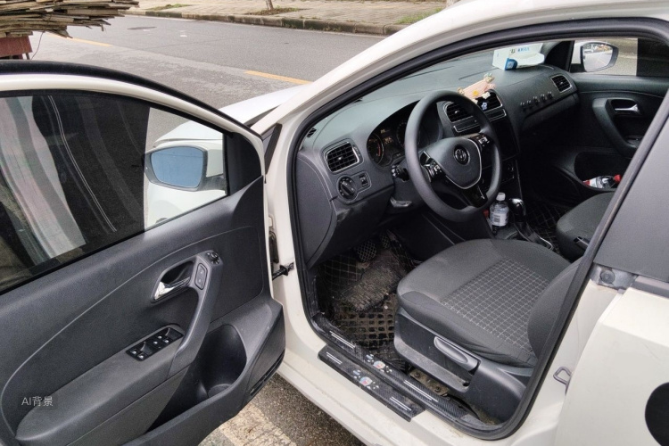 Volkswagen Polo 2015 imagem de carro #18