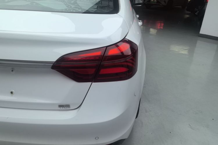 GEELY Emgrand 2019 #8 GEELY Emgrand 2019 car image #8