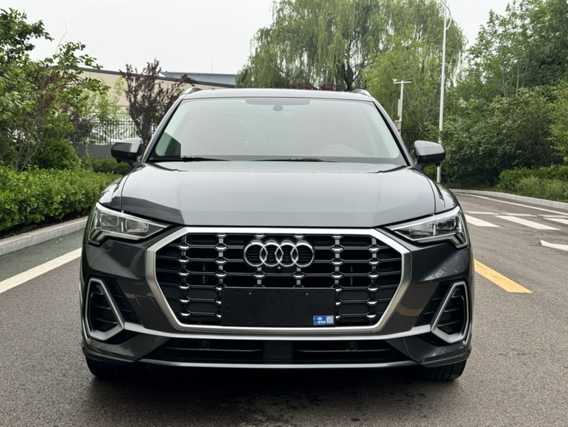 Audi Q3 2022 #2 Audi Q3 2022 car image #2