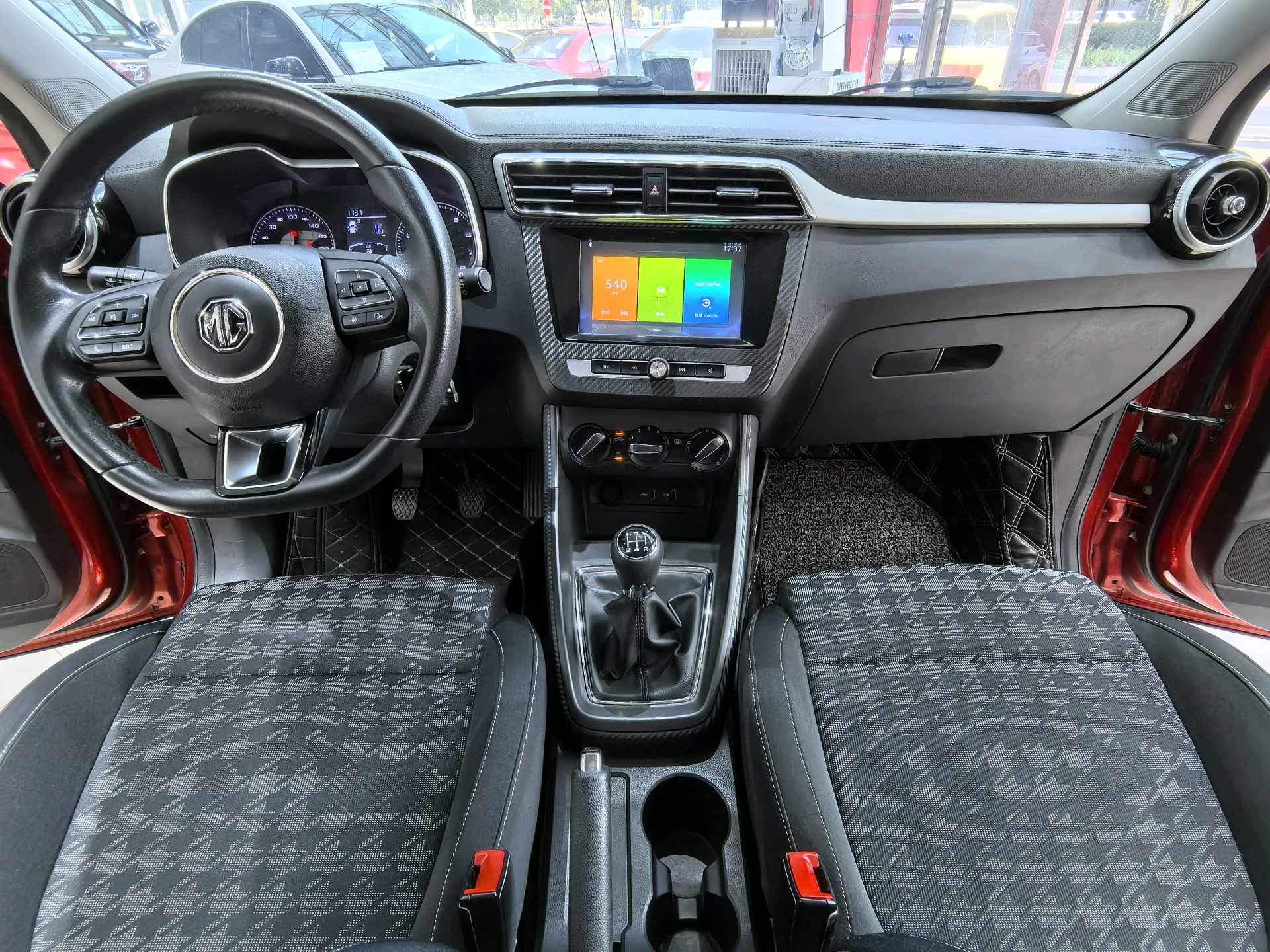 MG ZS 2017 car image #9