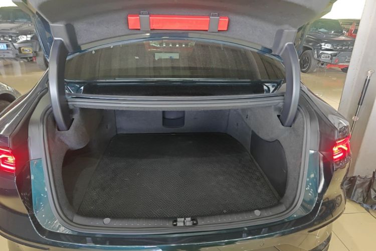 BYD Han 2022 immagine di auto #21