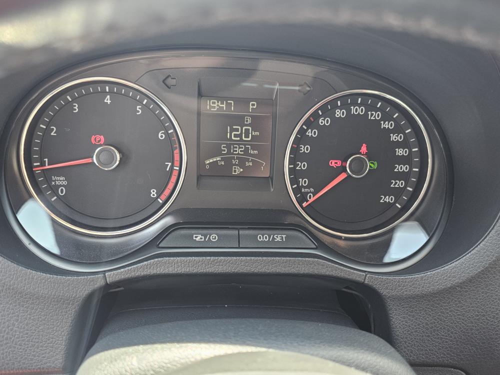 Volkswagen Polo 2016 car image #11