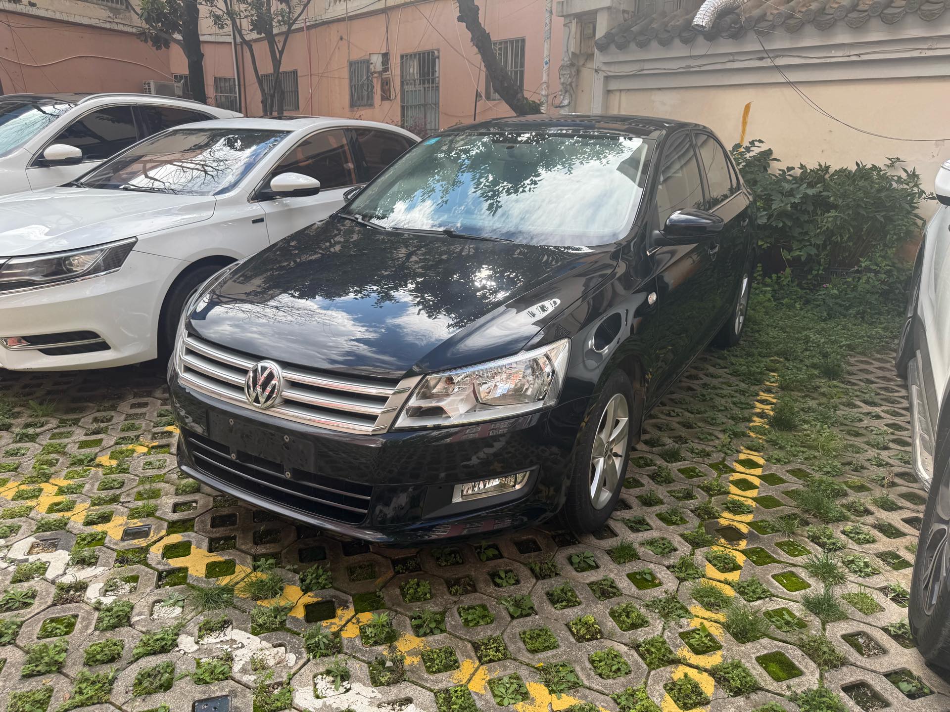 Volkswagen Santana 2016 car image 
